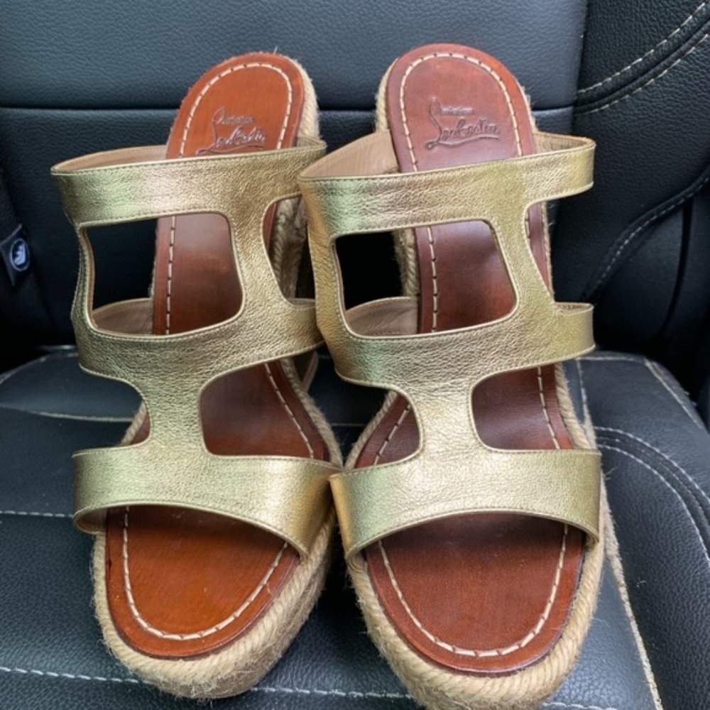 Christian Louboutins Bilbao Wedges